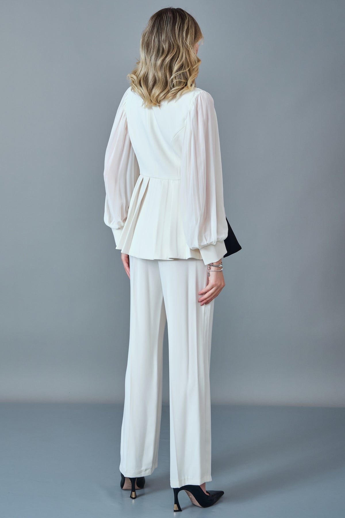Qne Tu - Regular Size Suit (QNE27K5297)