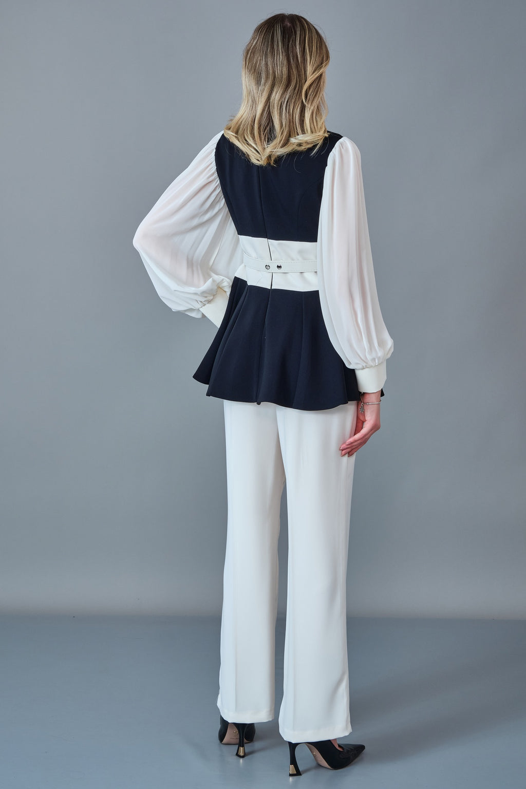 Qne Tu - Regular Size Suit (QNE27K5266)