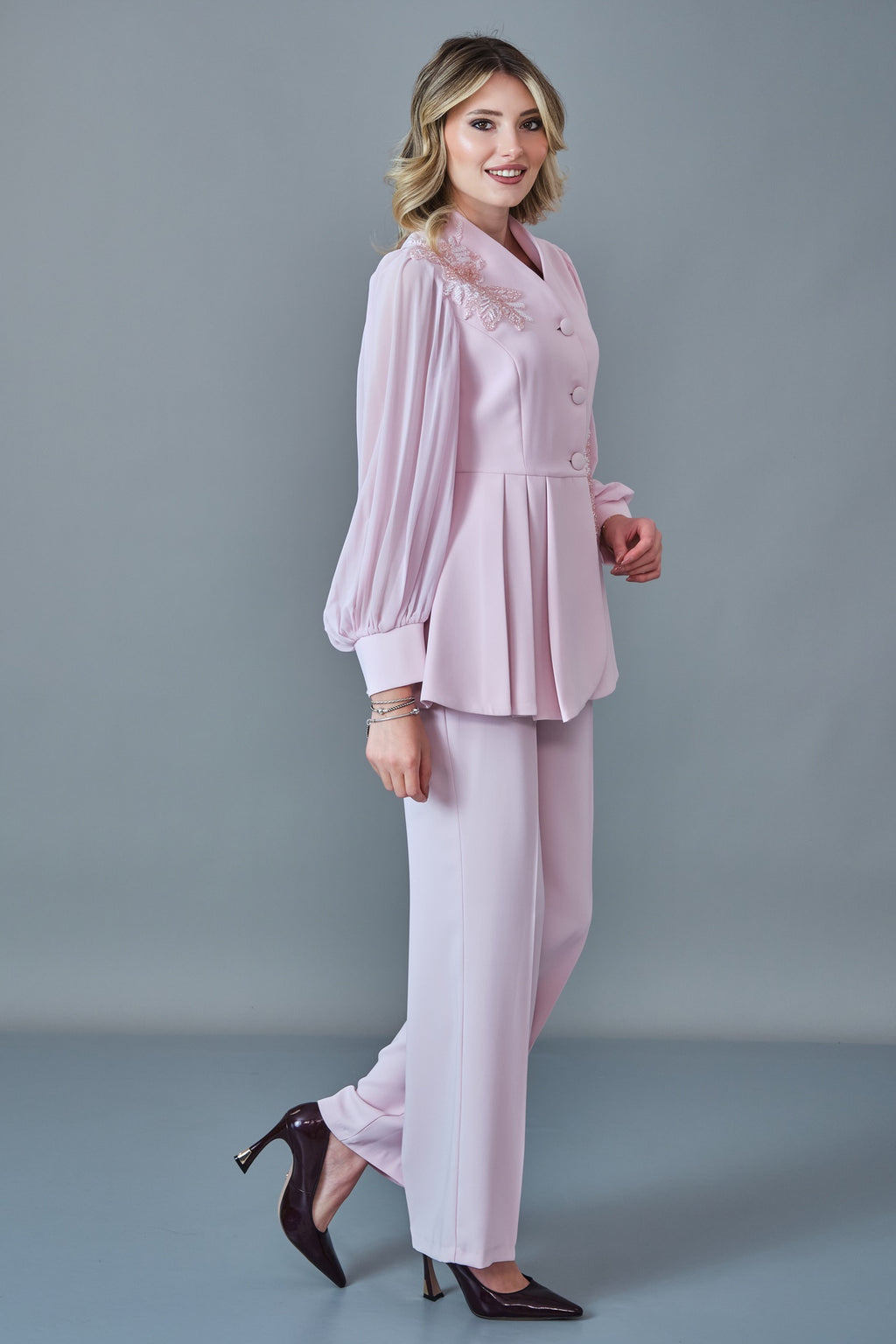 Qne Tu - Regular Size Suit (QNE27K5291)