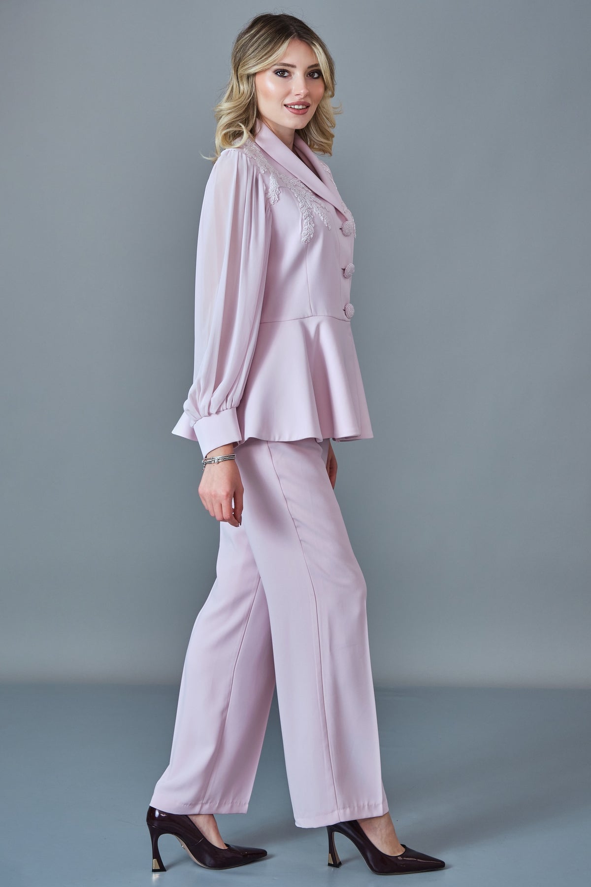 Qne Tu - Regular Size Suit (QNE27K5312)