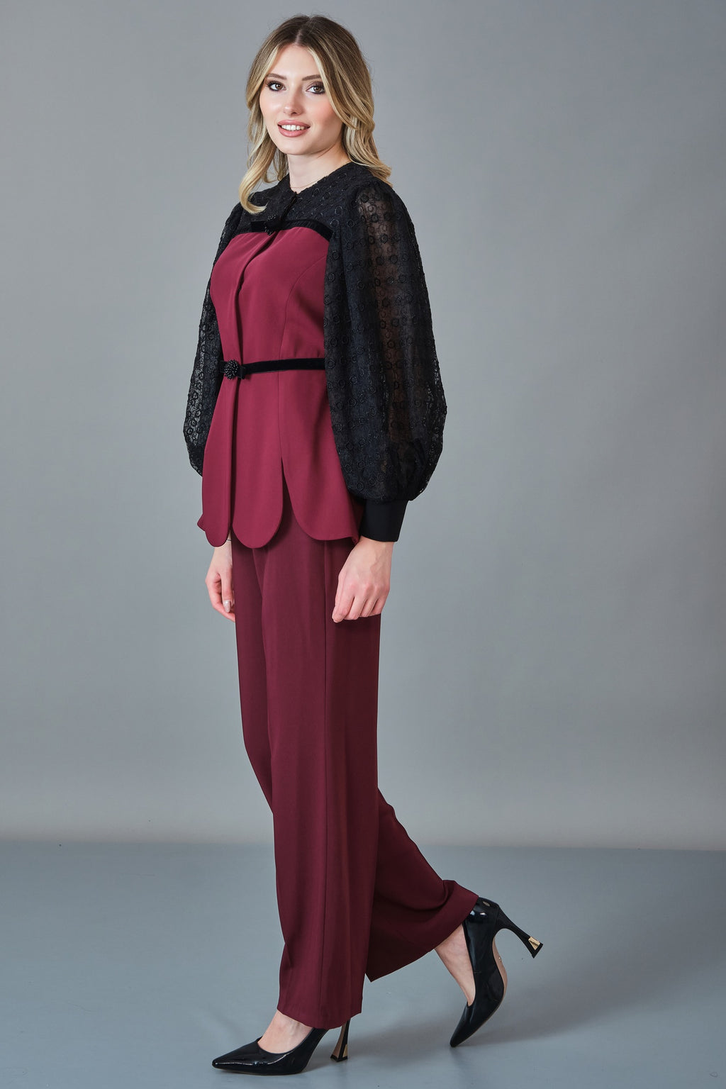 Qne Tu - Regular Size Suit (QNE27K5283)