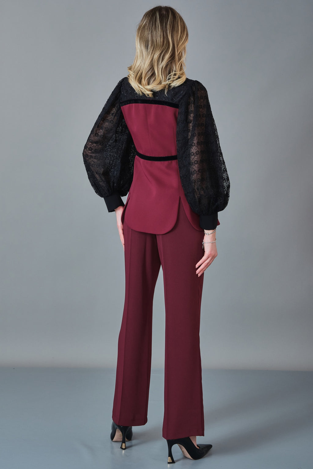 Qne Tu - Regular Size Suit (QNE27K5283)