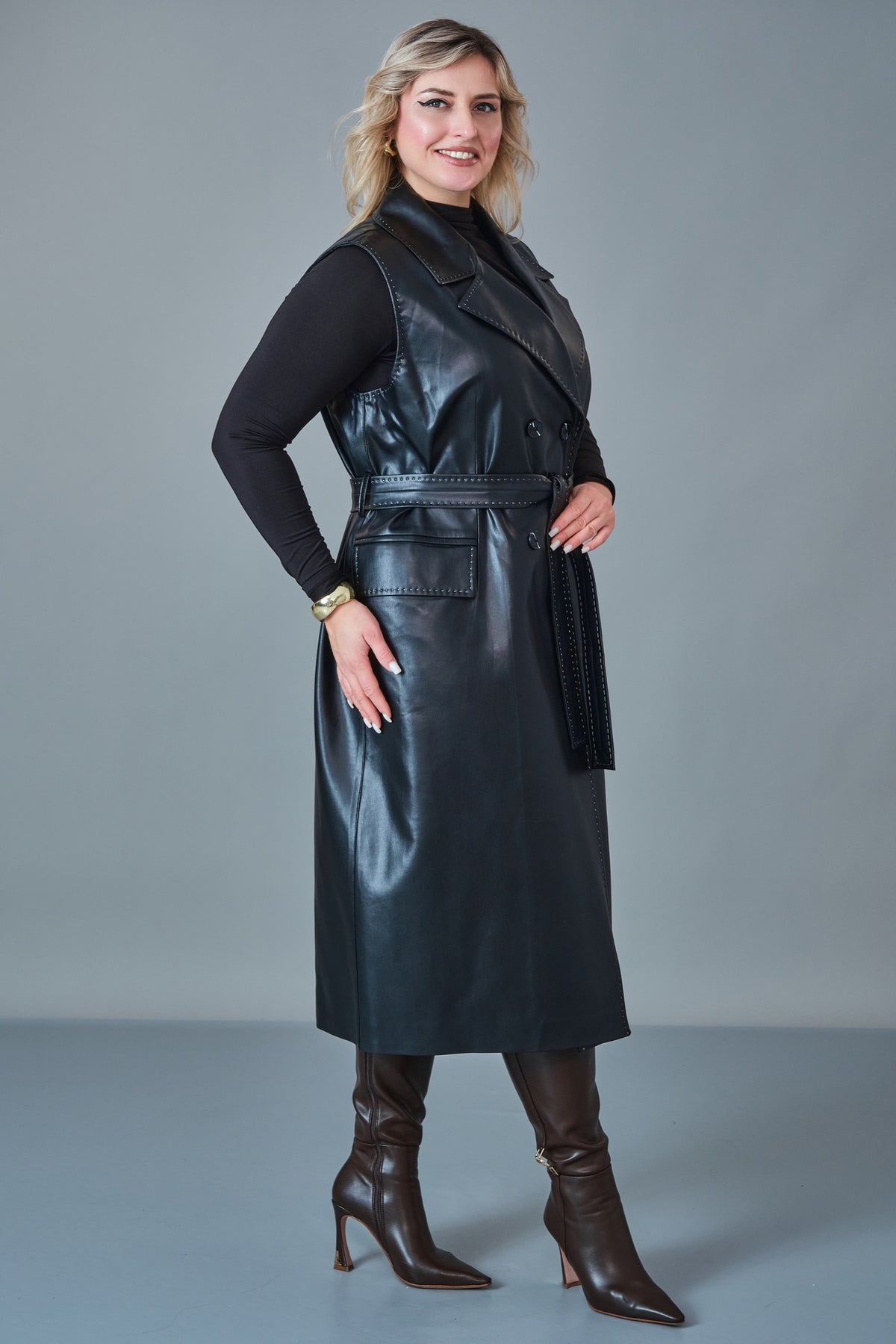 Renata - Plus Size Waistcoat (REN27KP3504.4)