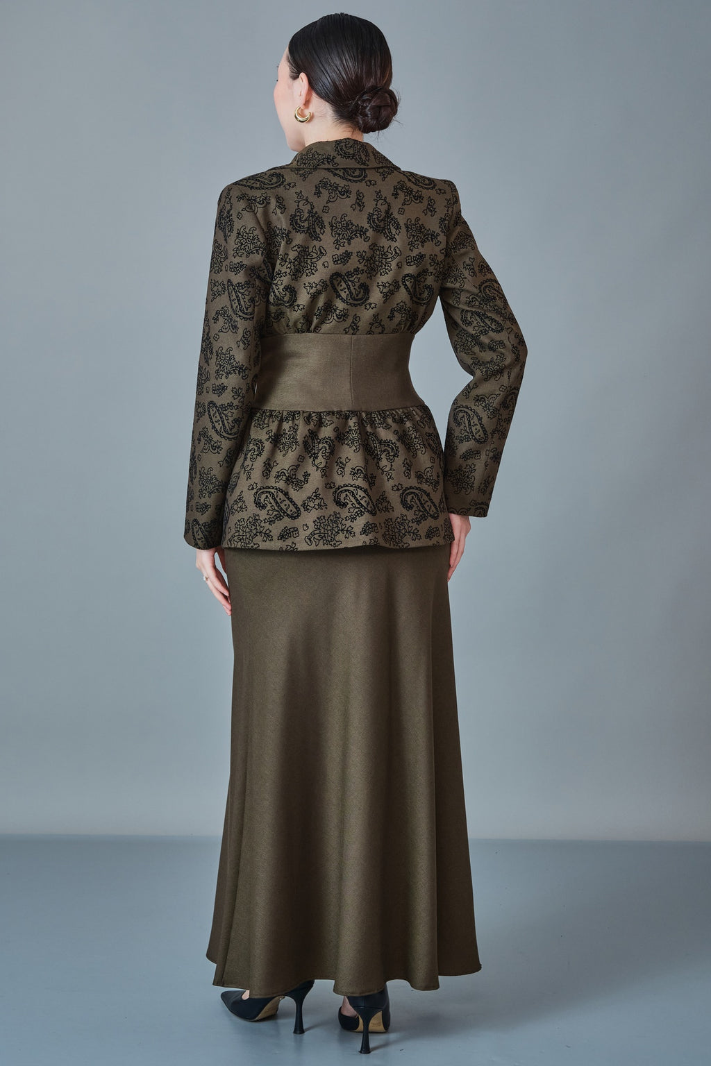 Orient - Regular Size Suit (ORI27K6411)