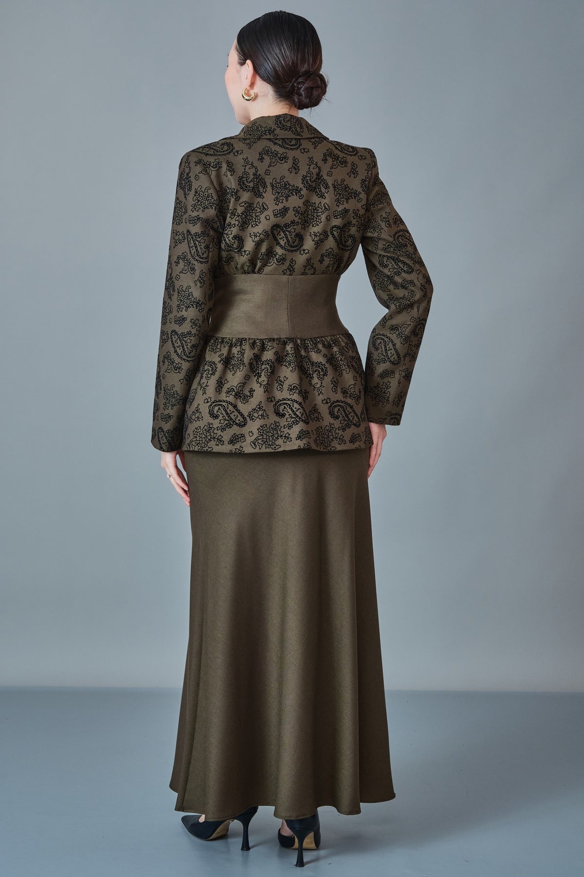 Orient - Regular Size Suit (ORI27K6411)