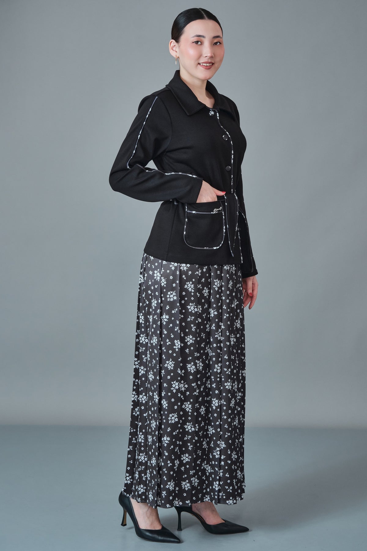 Orient - Regular Size Suit (ORI27K6512)