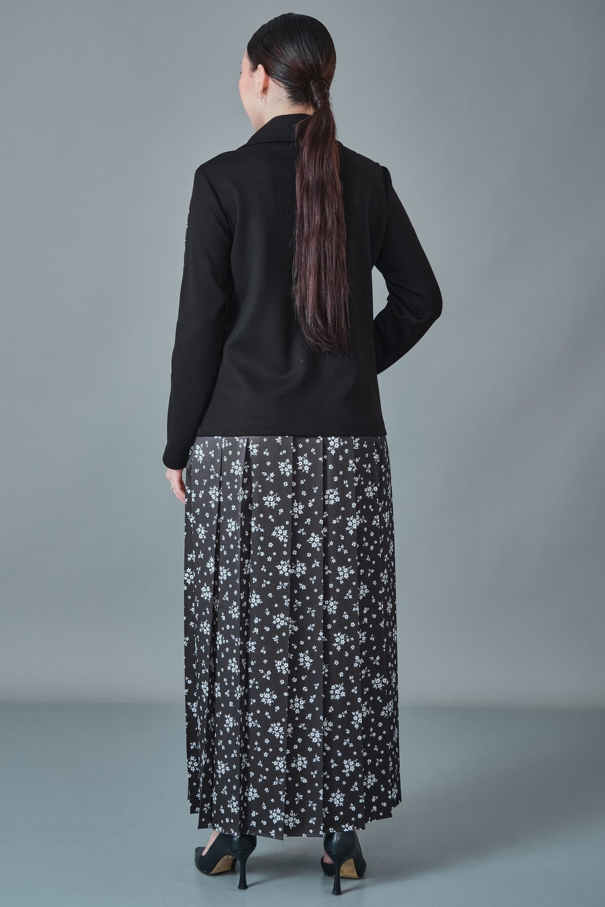 Orient - Regular Size Suit (ORI27K6512)