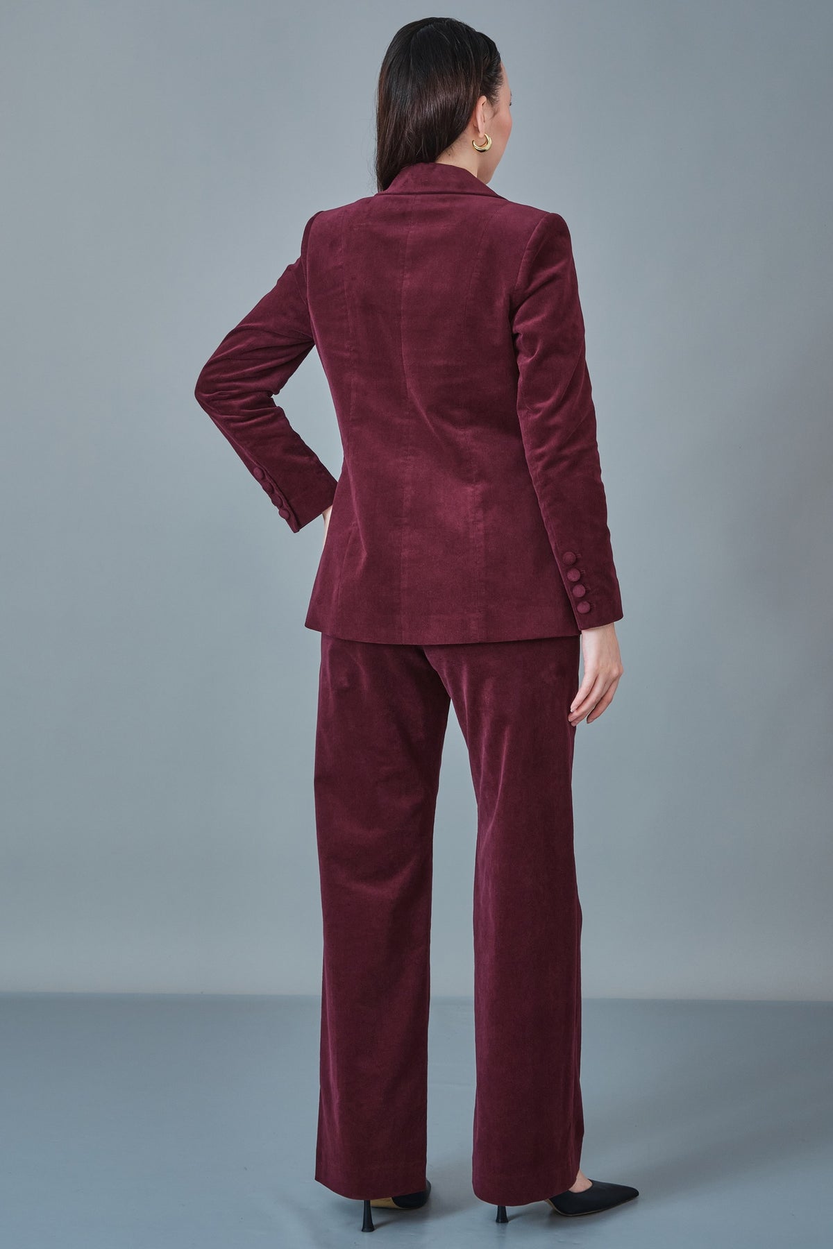 Meira - Regular Size Suit (MEI27K8910)