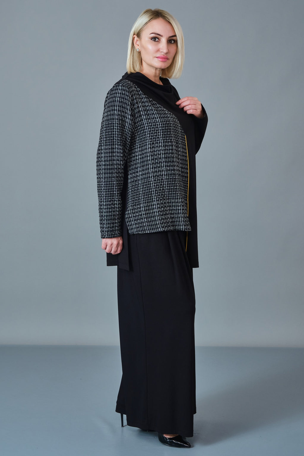 Almarwah - Regular Size Suit (AMH27K203091)