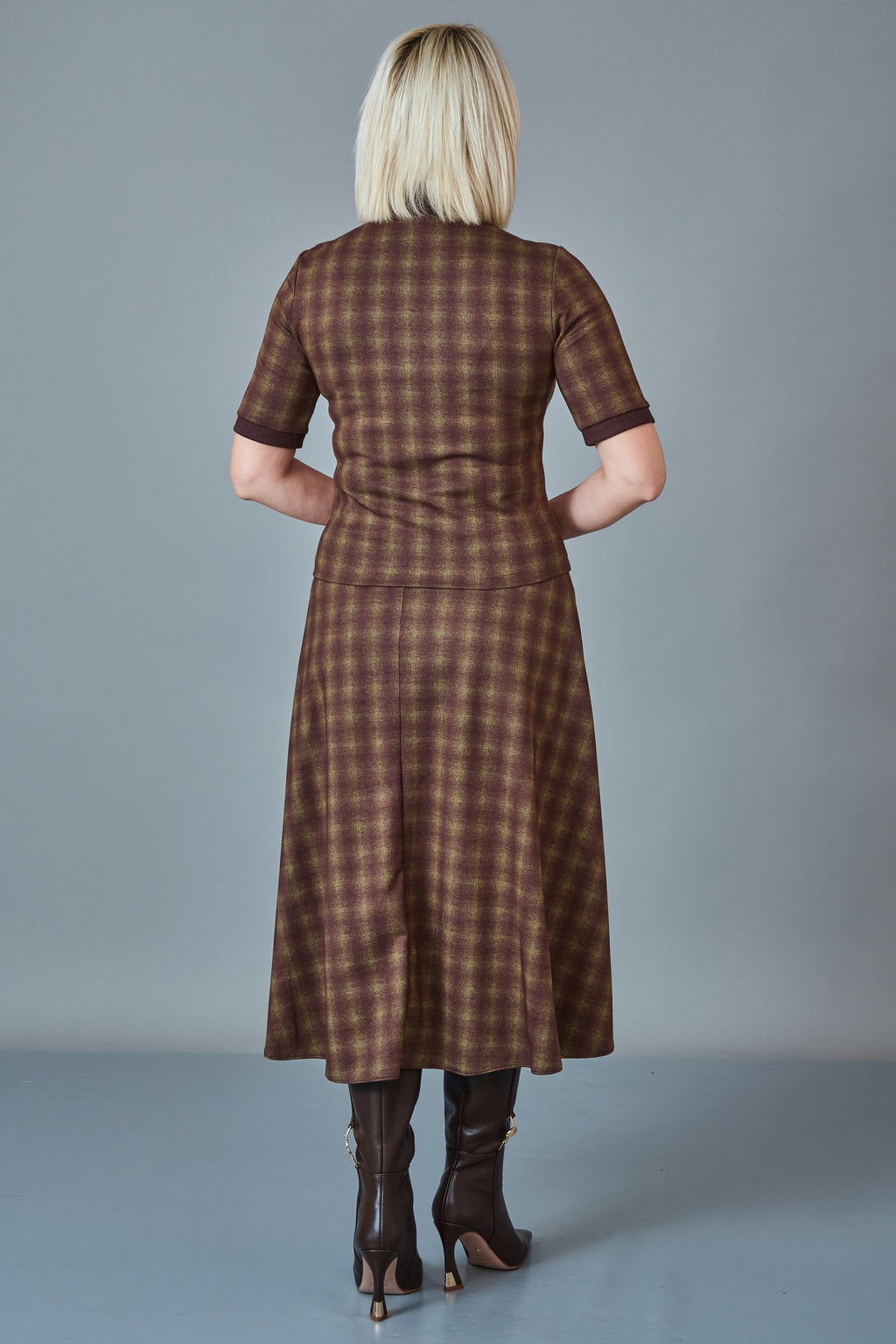 Revaro - Regular Size Suit (REV27KTK-1398)