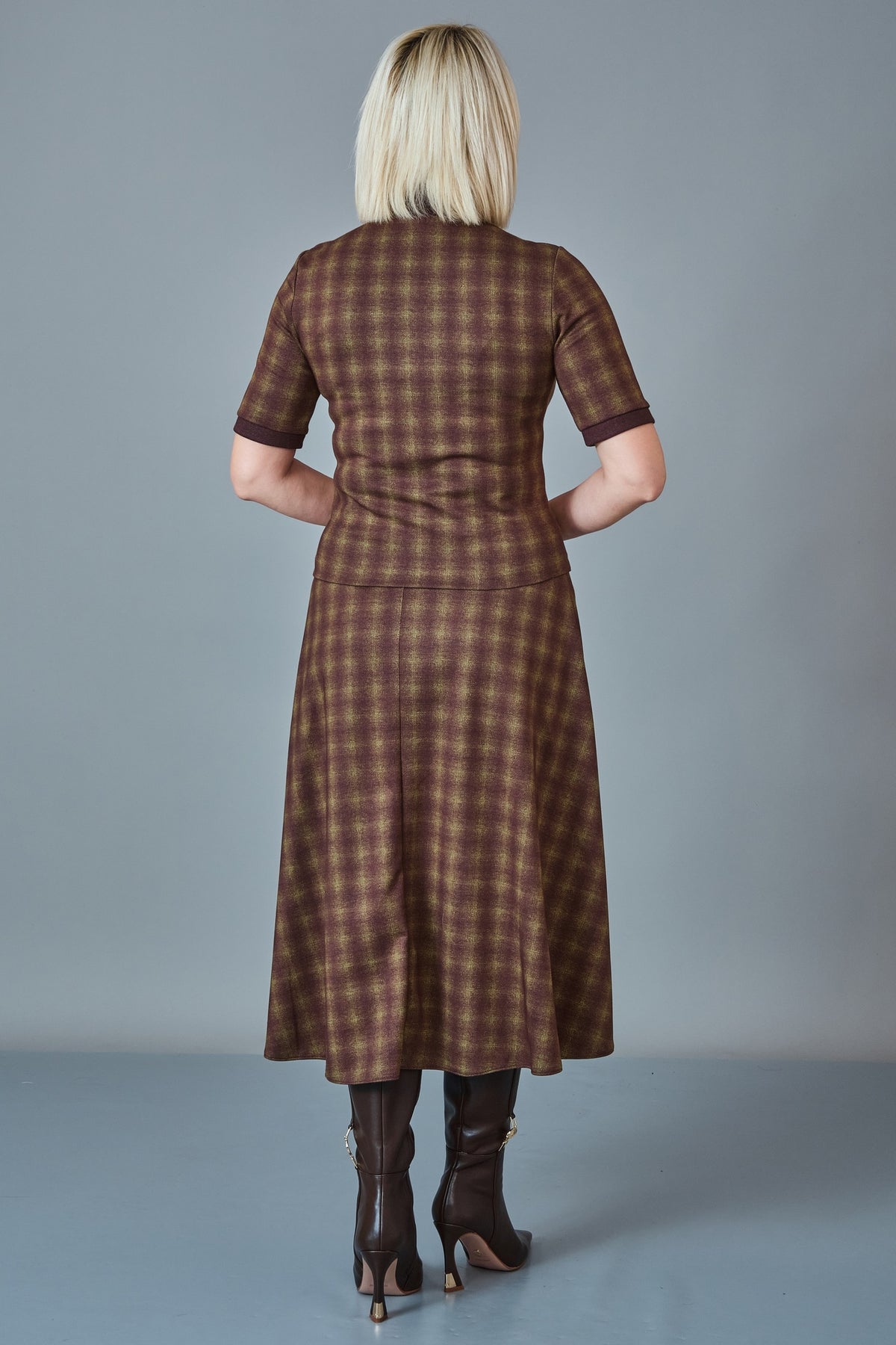 Revaro - Regular Size Suit (REV27KTK-1398)