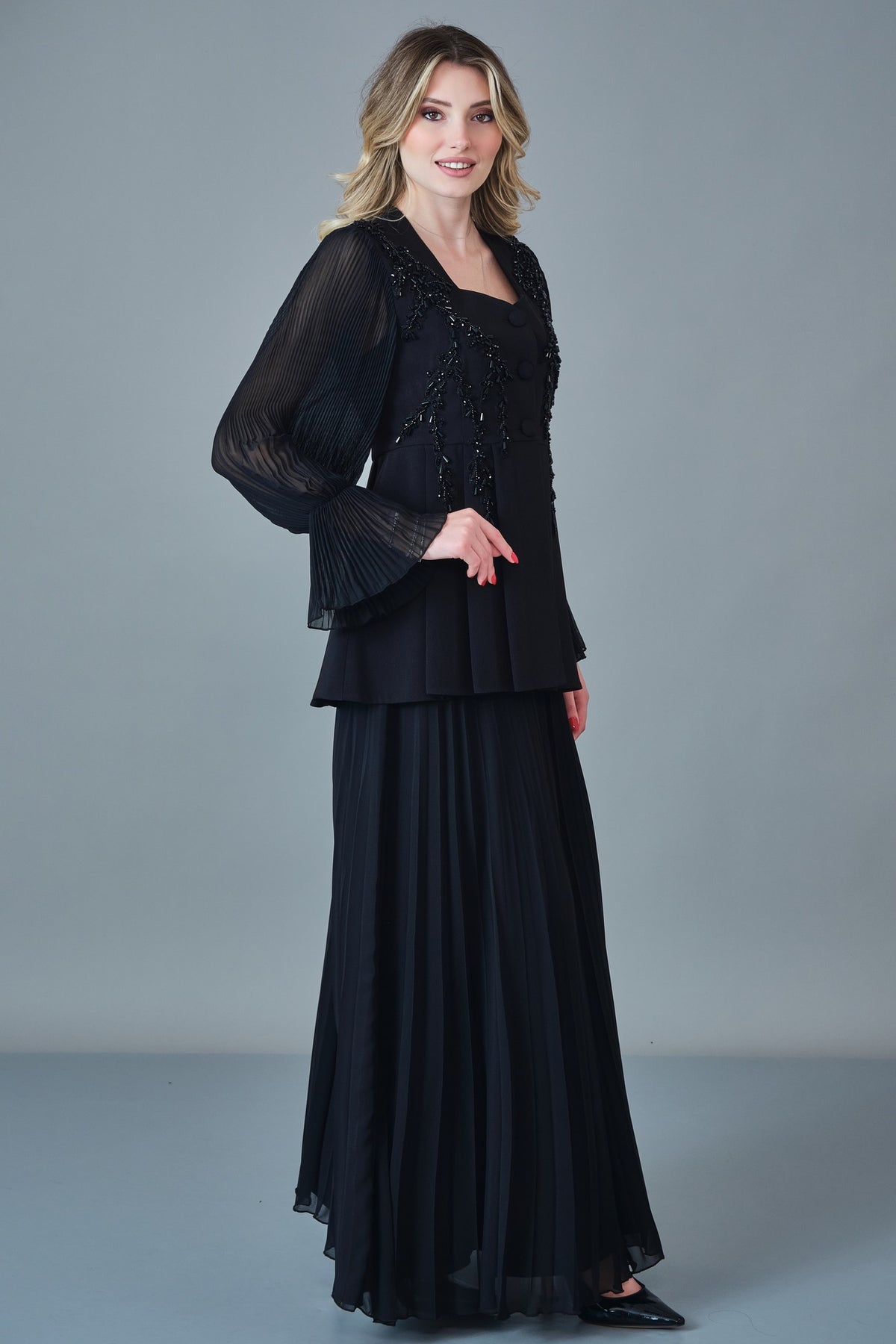 Qne Tu - Regular Size Suit (QNE27K5369)