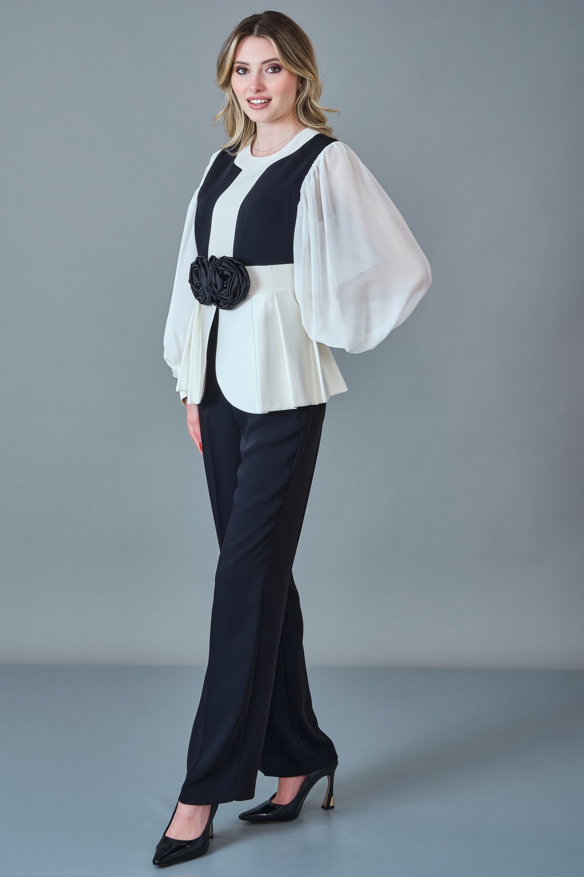 Qne Tu - Regular Size Suit (QNE27K5370)