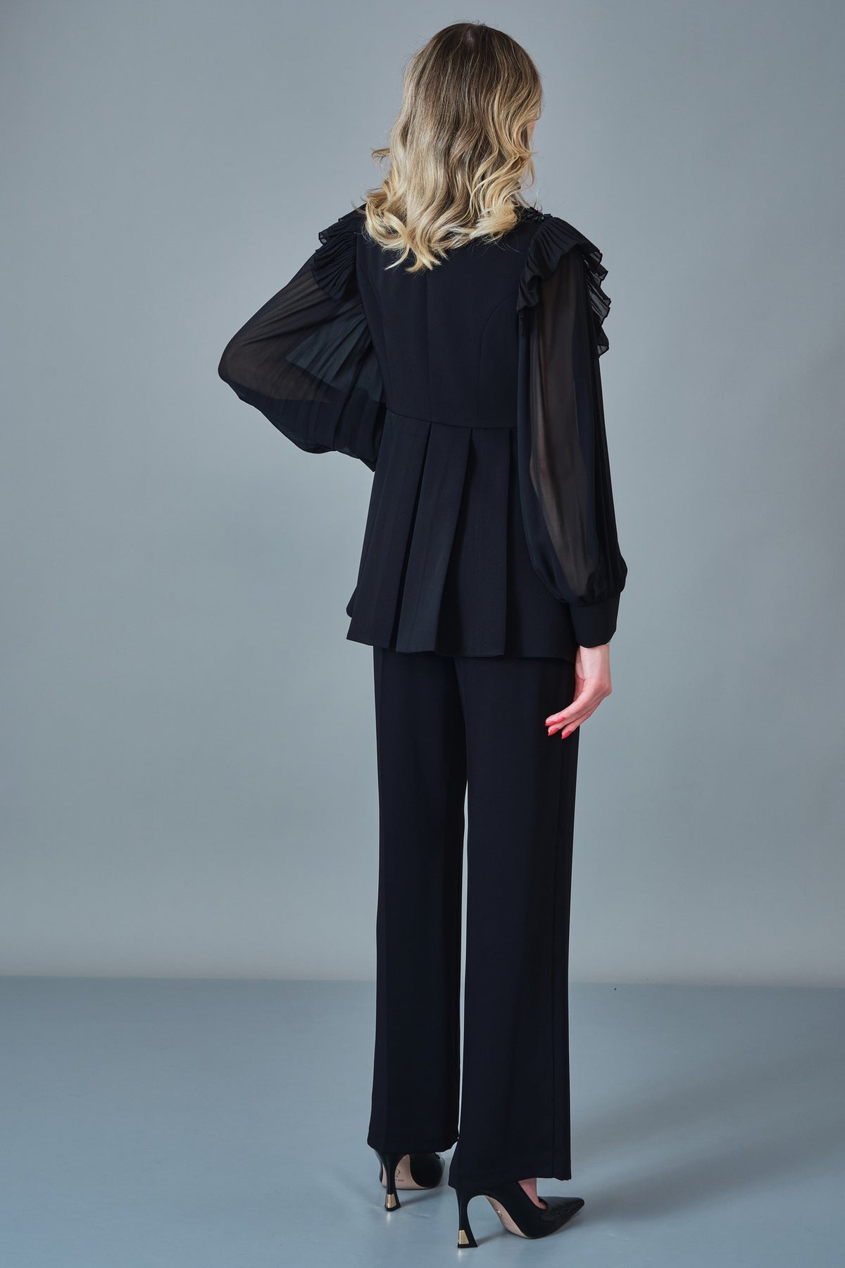 Qne Tu - Regular Size Suit (QNE27K5324)