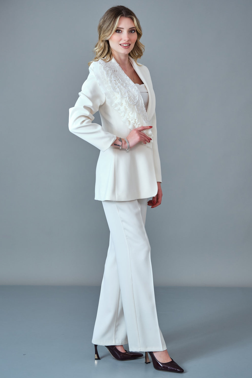 Qne Tu - Regular Size Suit (QNE27K5371)