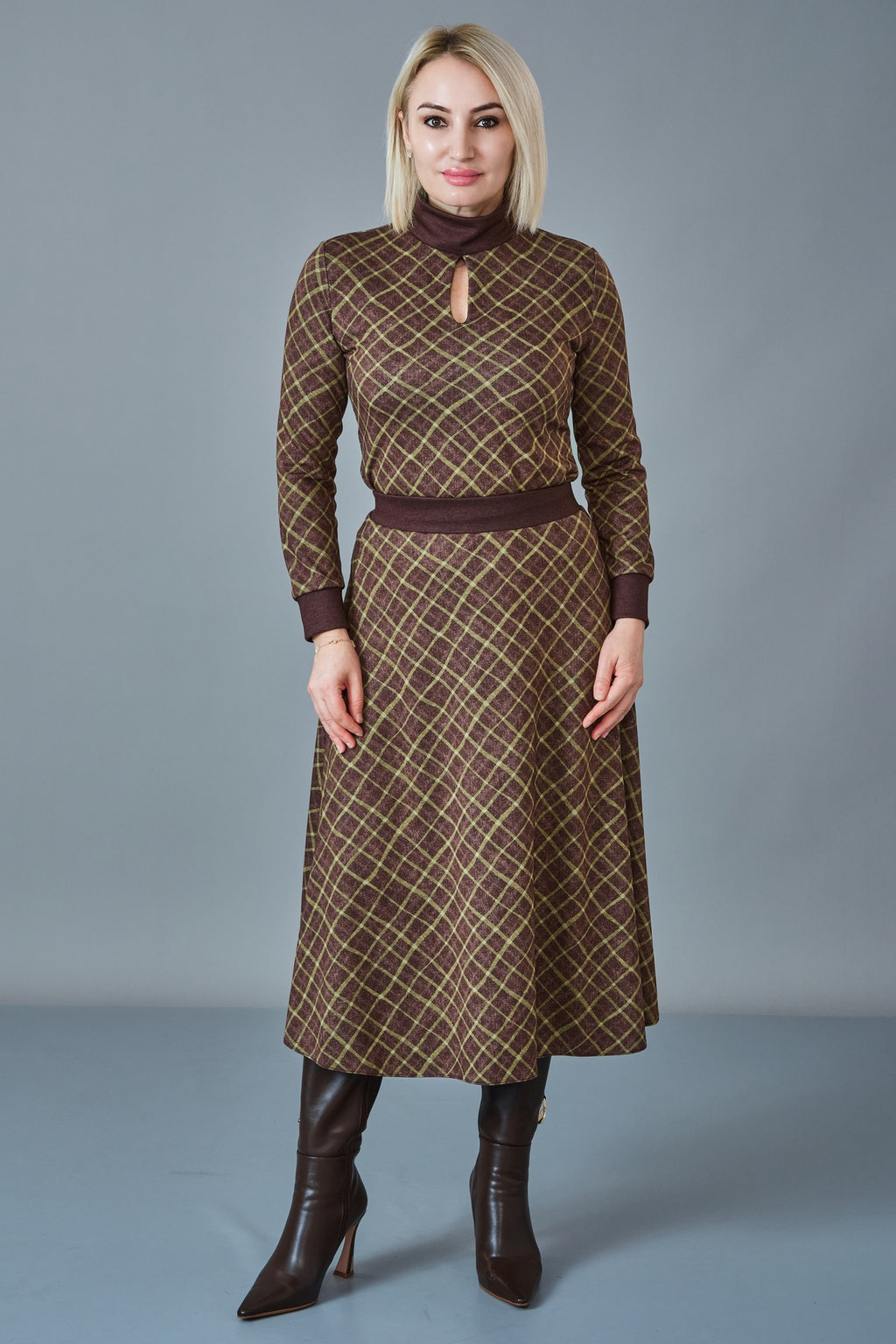 Revaro - Regular Size Suit (REV27KTK-1403)