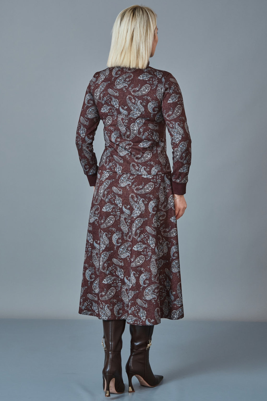 Revaro - Regular Size Suit (REV27KTK-1404)